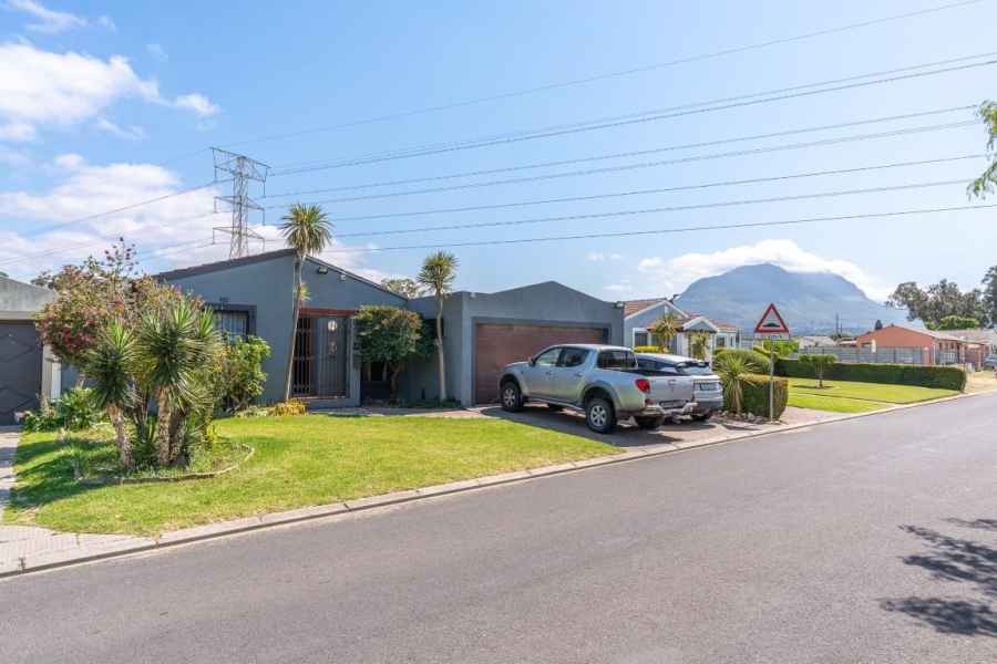 2 Bedroom Property for Sale in Victoria Park Western Cape